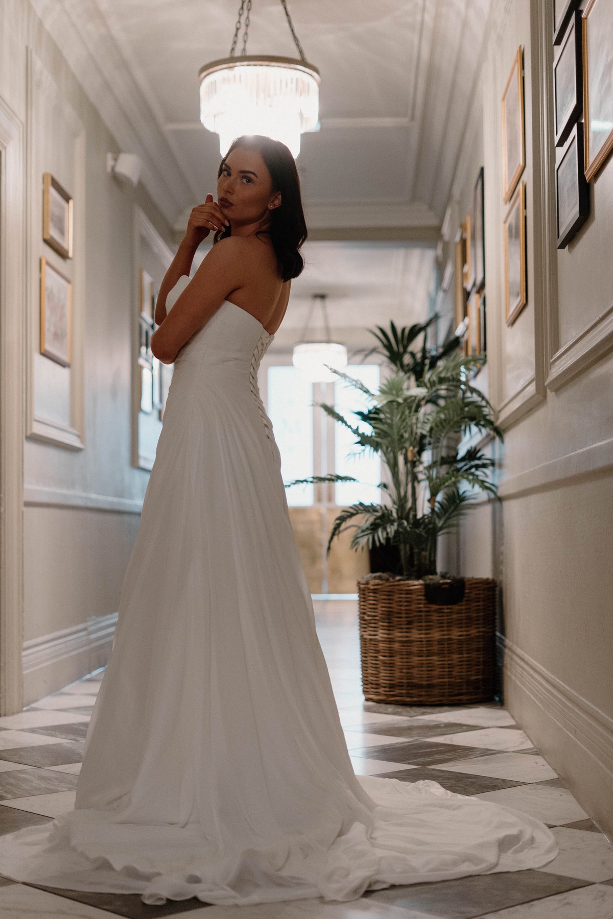 ANNALISE - LONDON
